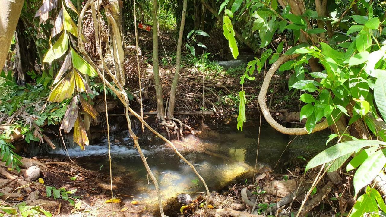 Отель Hug Rimtharn Ban Khao Klom Экстерьер фото